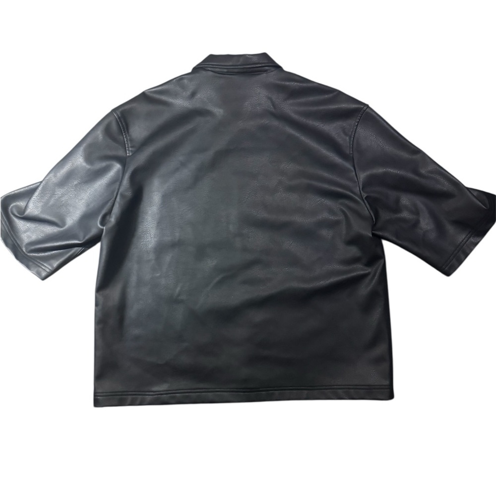 New Zara Black Faux Leather cropped  shortsleeved jacket. Unisex - Picture 2 of 3